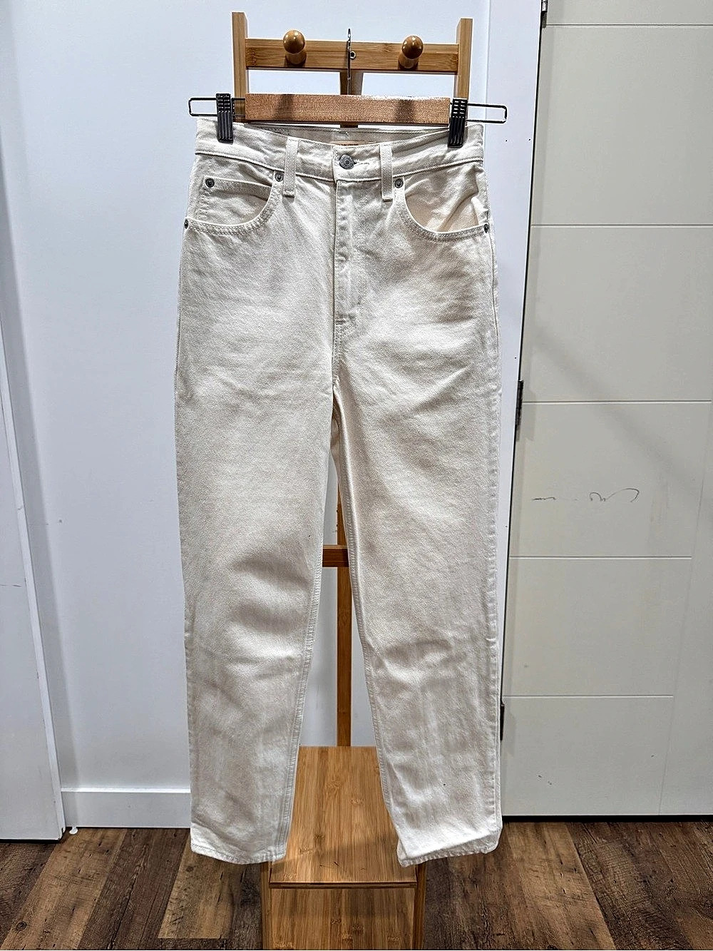 Levi's 70s High Slim Straight Jeans White Waist 24